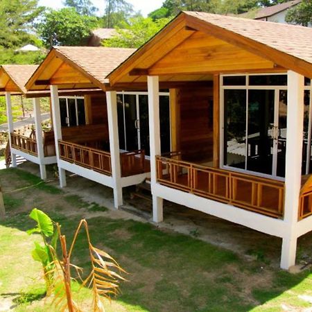 Pitiusas Beach Resort Koh Lipe Exterior foto
