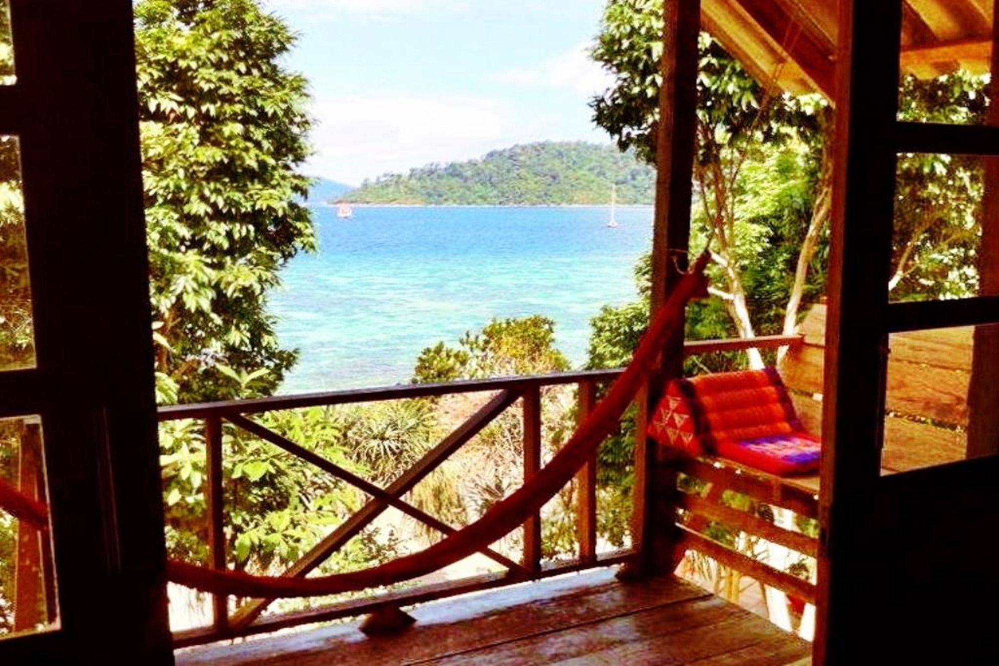 Pitiusas Beach Resort Koh Lipe Exterior foto